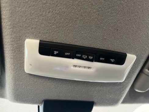Used 2021 Nissan Kicks SV FWD image 72