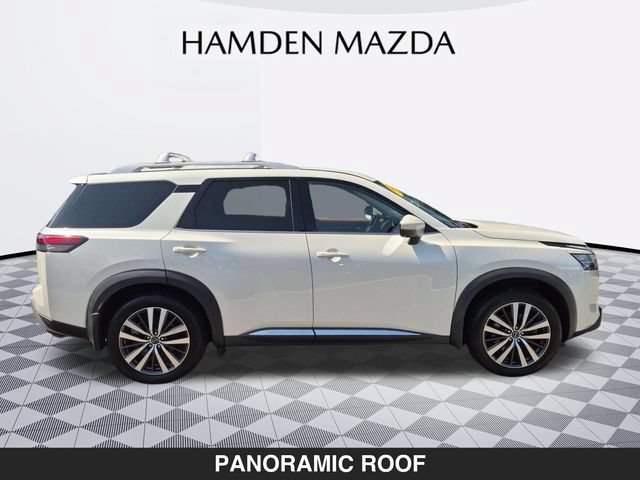 Used 2022 Nissan Pathfinder Platinum w/ Cargo Package AWD/4WD image 2