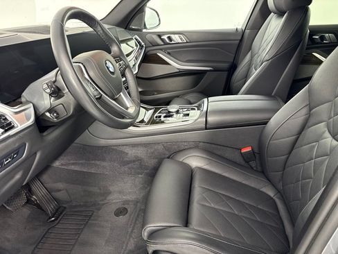Used 2024 BMW X5 xDrive40i w/ Premium Package AWD/4WD image 12