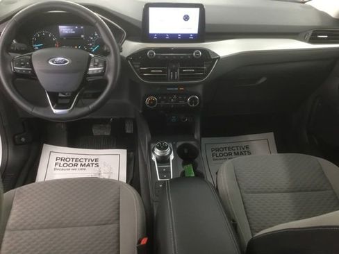 Used 2022 Ford Escape SE w/ Cold Weather Package image 12