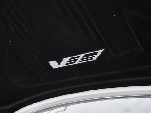 Used 2025 Cadillac Escalade V image 21