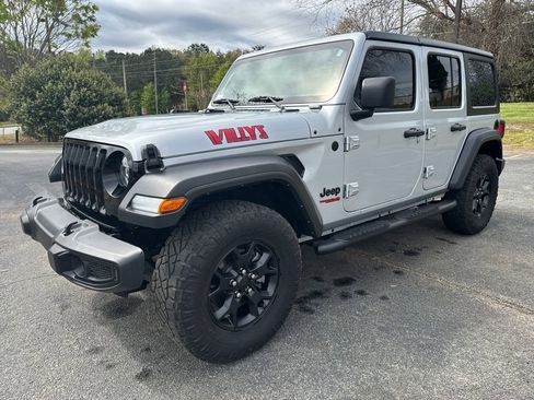 Used 2022 Jeep Wrangler Unlimited Sport image 9