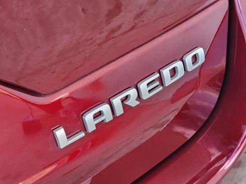Used 2025 Jeep Grand Cherokee Laredo X w/ Luxury Tech Group I RWD image 10