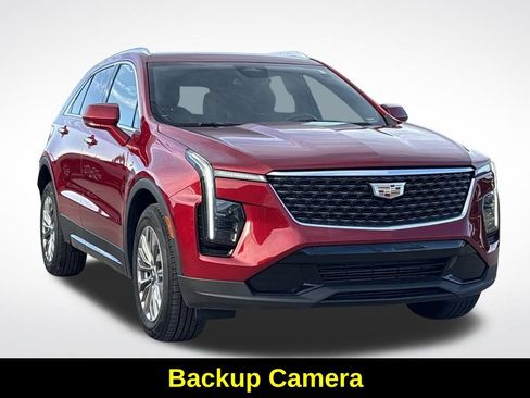 Used 2024 Cadillac XT4 Premium Luxury image 12