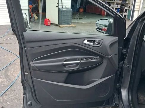 Used 2019 Ford Escape Titanium AWD/4WD image 13