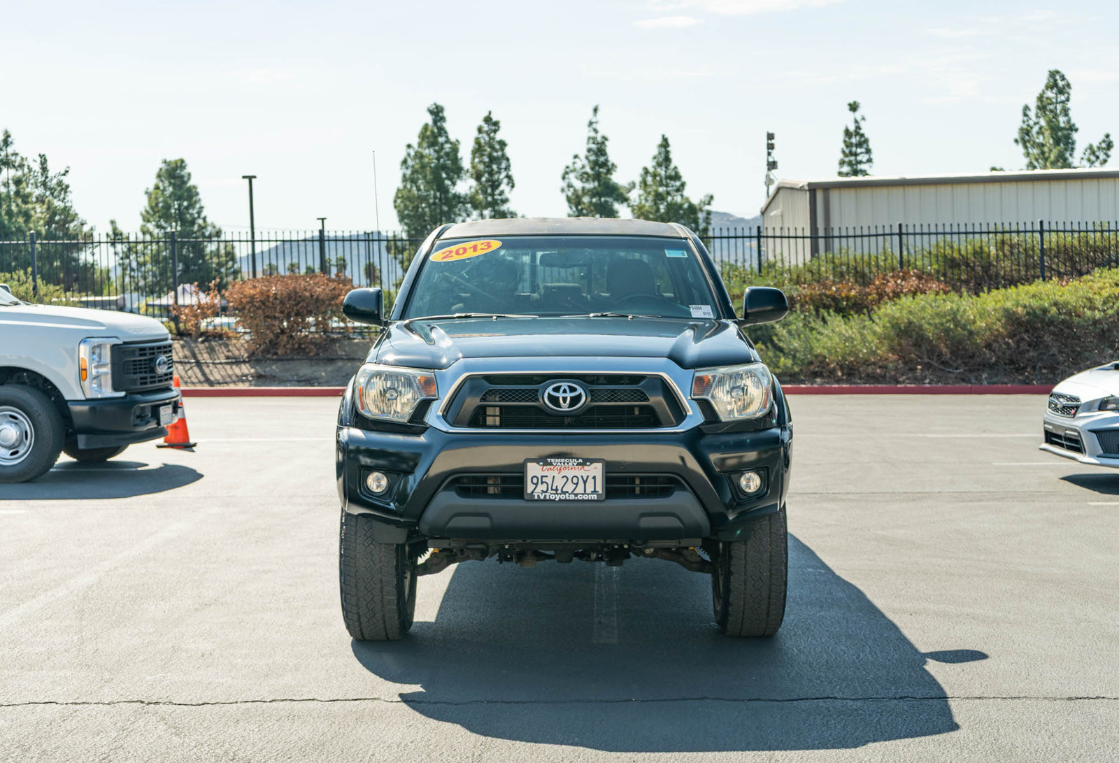 Used 2013 Toyota Tacoma 4x4 Double Cab w/ TRD Off-Road Pkg image 2
