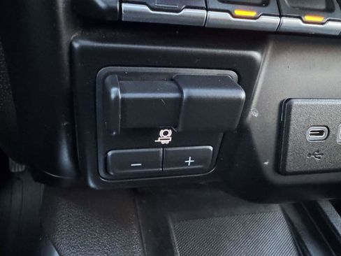 Used 2021 GMC Sierra 1500 SLT w/ SLT Premium Plus Package image 36