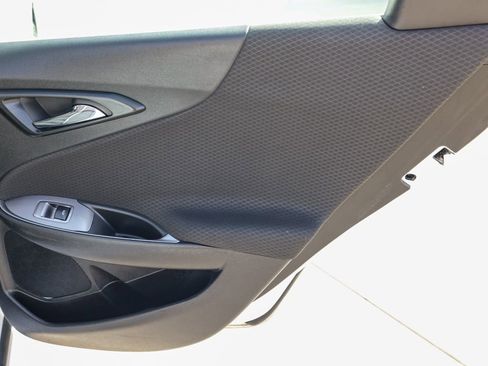 Used 2022 Chevrolet Malibu LS image 18