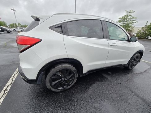 Used 2021 Honda HR-V Sport image 8