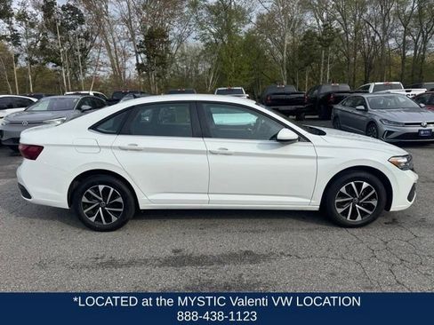 Certified 2024 Volkswagen Jetta S FWD image 4