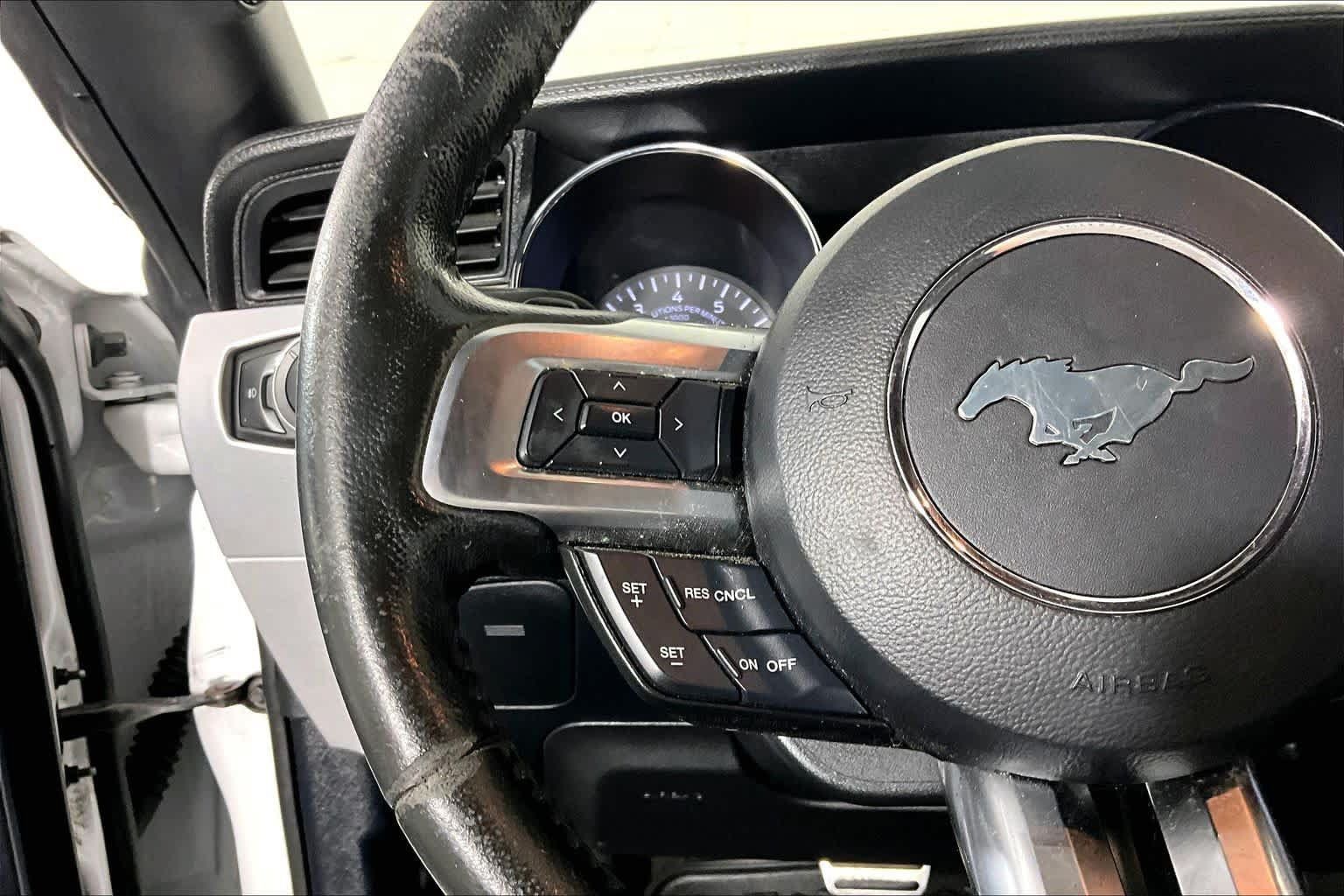 Used 2015 Ford Mustang Premium RWD image 21