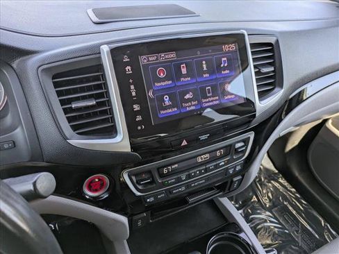 Used 2017 Honda Ridgeline RTL-E image 11