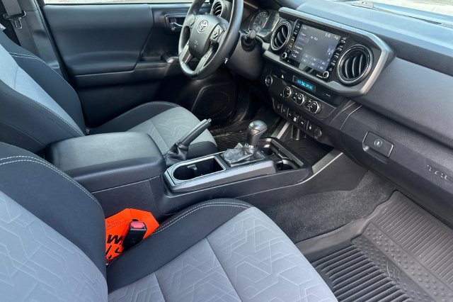 Used 2021 Toyota Tacoma TRD Off-Road w/ Technology Package RWD image 14