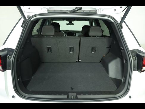 Used 2024 Chevrolet Equinox LT FWD image 13
