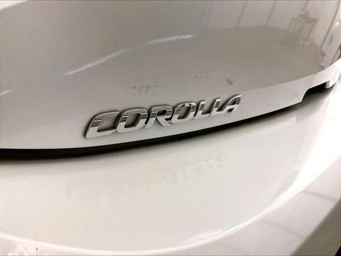 Used 2024 Toyota Corolla XSE FWD image 13