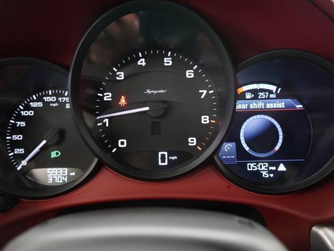 Used 2020 Porsche 718 Boxster Spyder RWD image 84