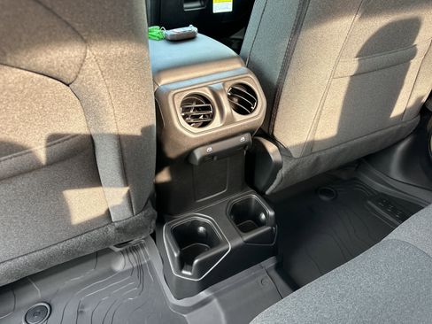 New 2026 Jeep Gladiator Sport image 29