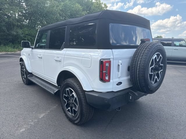 Used 2025 Ford Bronco Outer Banks AWD/4WD image 3