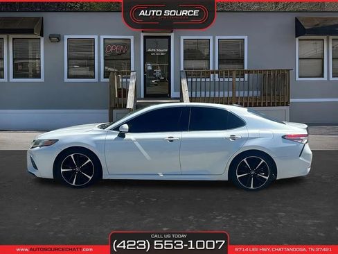 Used 2018 Toyota Camry XSE w/ Audio Package image 4