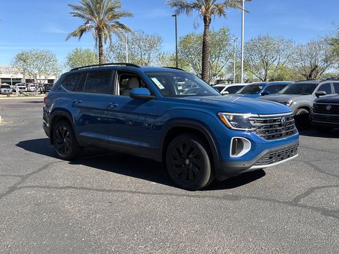 New 2026 Volkswagen Atlas SE FWD image 5