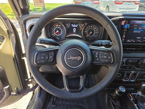 Used 2025 Jeep Wrangler Sport AWD/4WD image 23