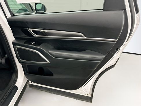 Used 2025 Kia Telluride S AWD/4WD image 34
