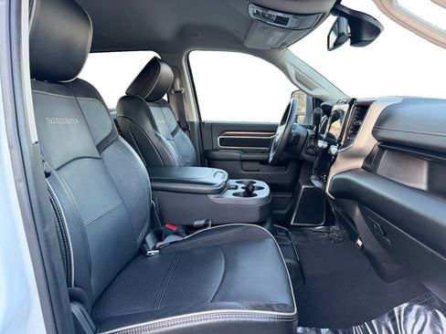 Used 2024 RAM 2500 Laramie image 21