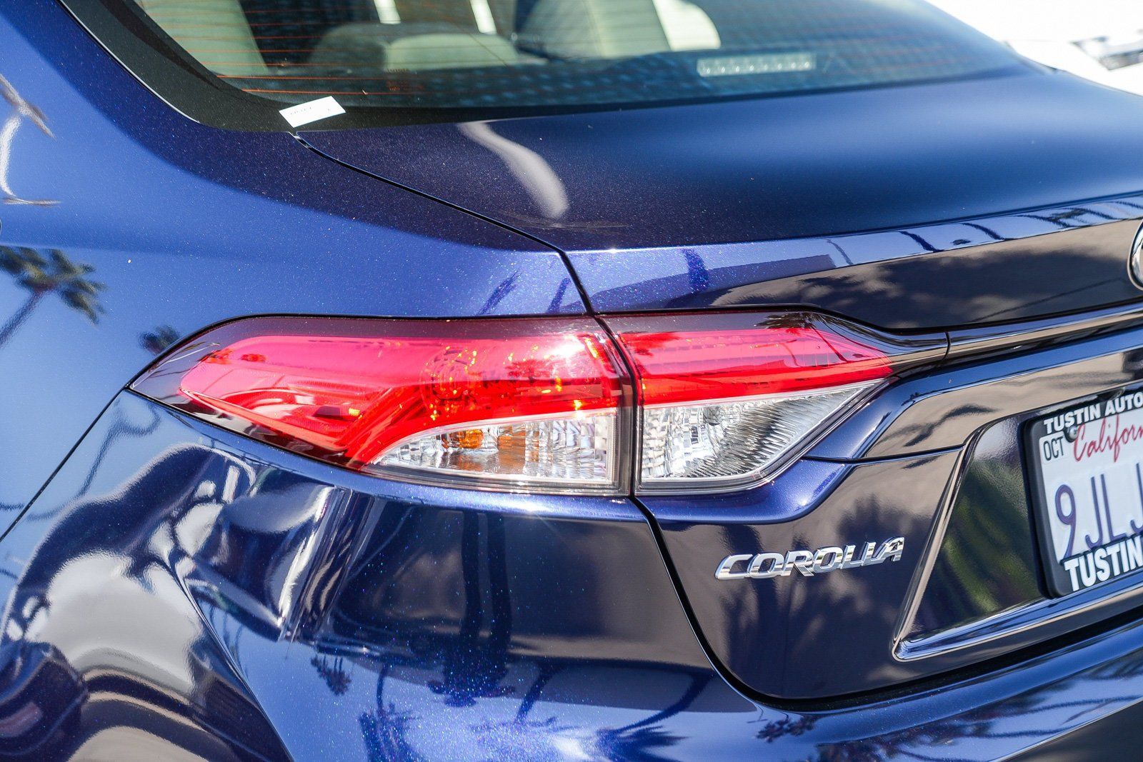 Used 2024 Toyota Corolla LE w/ LE Convenience Package FWD image 9