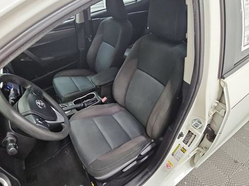 Used 2018 Toyota Corolla LE w/ LE Premium Package w/Moonroof FWD image 21