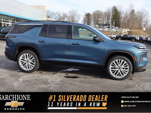 New 2026 Chevrolet Traverse LT w/ LPO, Floor Liner Package image 1