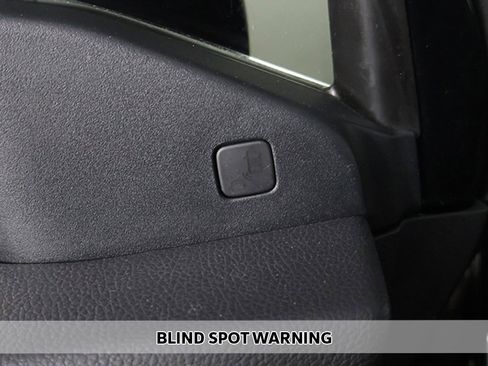 Used 2022 Honda Pilot Sport image 4