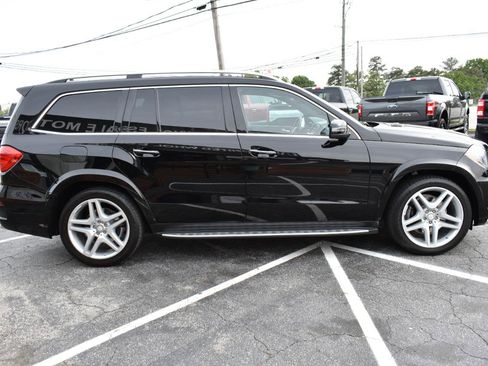 Used 2016 Mercedes-Benz GL 550 4MATIC image 5