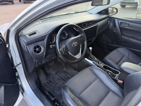 Used 2018 Toyota Corolla SE image 22
