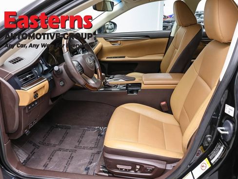 Used 2017 Lexus ES 350 w/ Navigation System Package FWD image 13