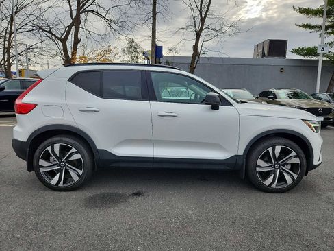 Certified 2023 Volvo XC40 B5 Plus w/ Driver Assist Package image 7