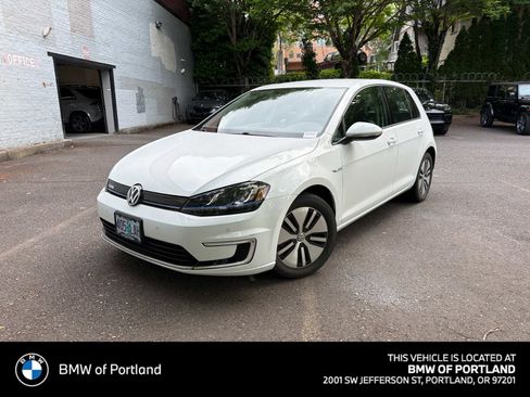 Used 2015 Volkswagen e-Golf SEL Premium FWD image 1