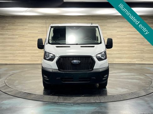 Used 2024 Ford Transit 150 Low Roof RWD image 9
