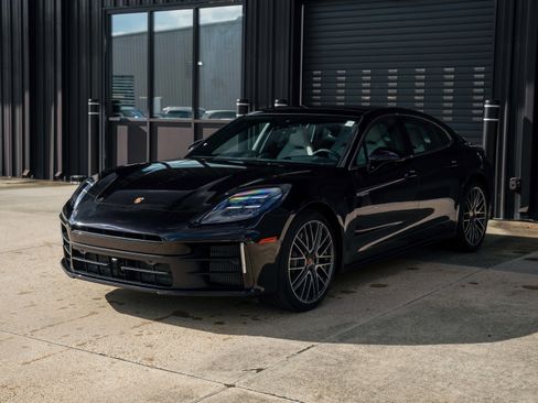 New 2026 Porsche Panamera 4 image 8