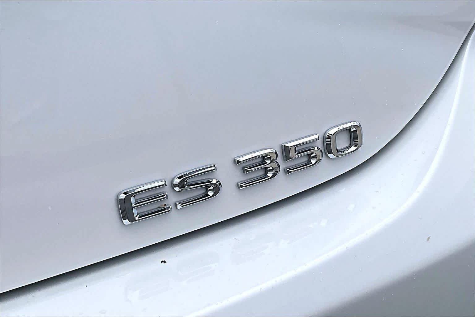 Used 2024 Lexus ES 350 w/ Premium Package FWD image 10