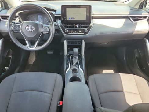 Used 2024 Toyota Corolla Cross LE w/ Moonroof Package FWD image 8