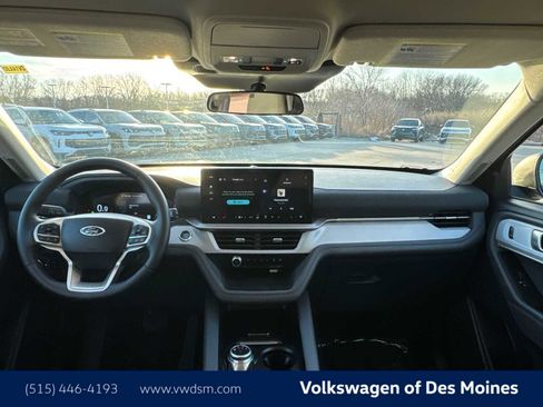 Used 2025 Ford Explorer Active image 10