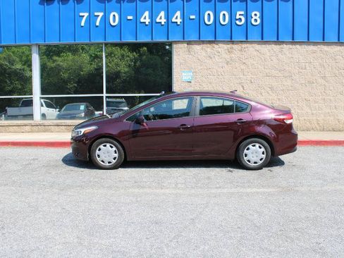 Used 2018 Kia Forte LX FWD image 19