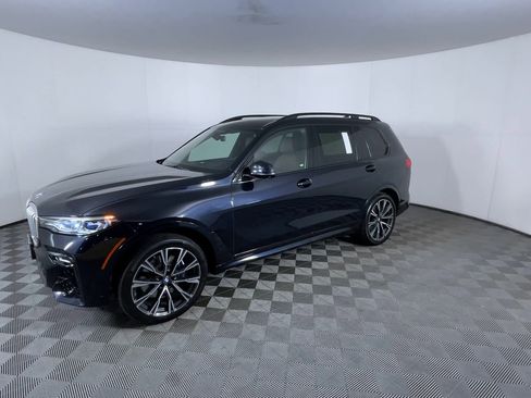 Used 2019 BMW X7 xDrive50i w/ M Sport Package image 4