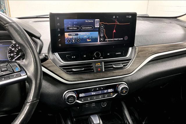 Used 2024 Nissan Altima 2.5 SL FWD image 5