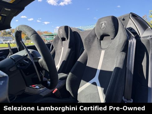 Used 2018 Lamborghini Huracan Performante image 26