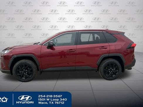 Used 2022 Toyota RAV4 LE image 14