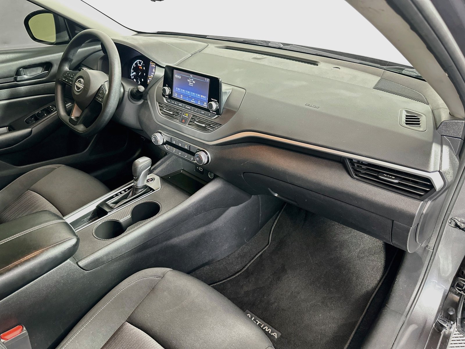 Used 2023 Nissan Altima 2.5 S FWD image 26