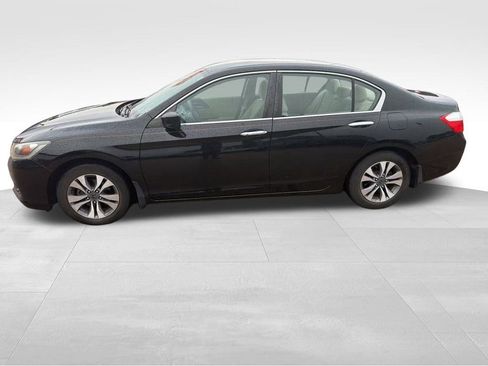 Used 2013 Honda Accord LX image 3