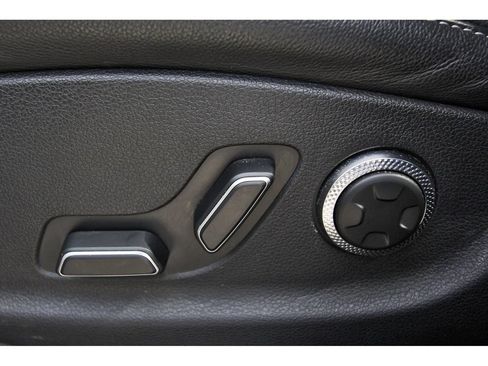 Used 2025 Genesis GV80 2.5T Standard AWD/4WD image 27