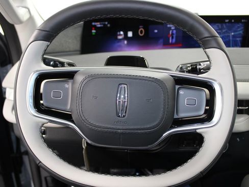 New 2026 Lincoln Navigator L Reserve image 41